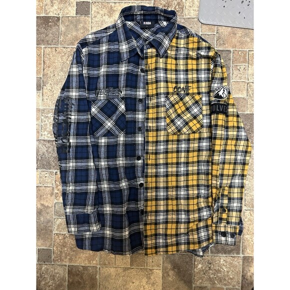 NBA Other - NBA Wolfs Button Down Flannel Shirt
